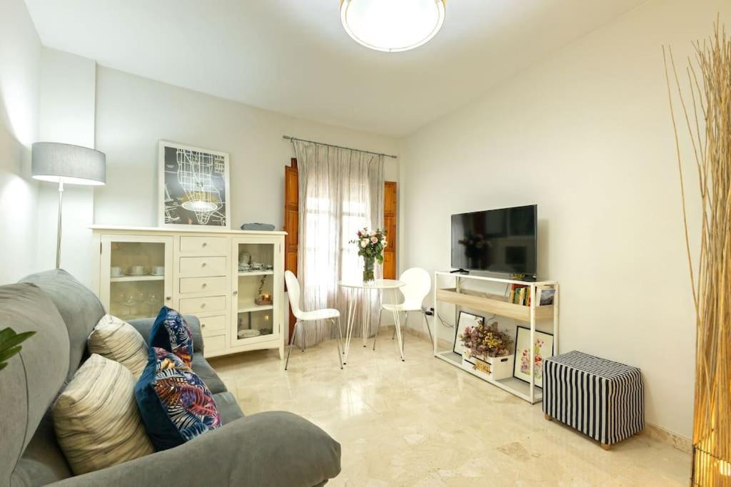 Pajaritos Center Suite By Valcambre เซบีญา ภายนอก รูปภาพ