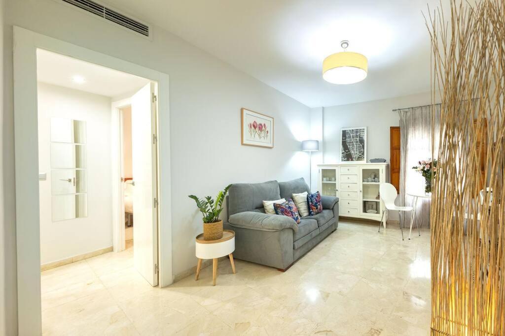 Pajaritos Center Suite By Valcambre เซบีญา ภายนอก รูปภาพ